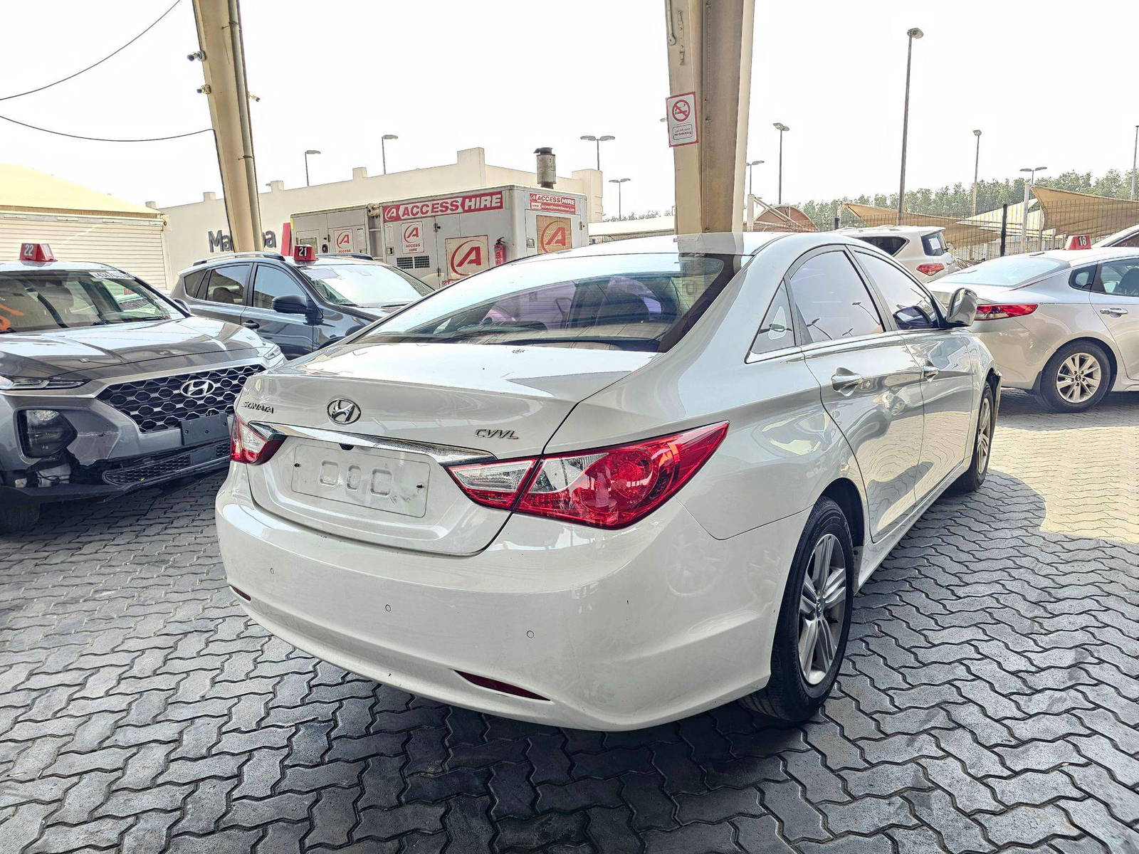 2013 HYUNDAI SONATA — 259433 KM — Lot 481571 — Souq - Marhaba Auctions Used Cars - Image 3