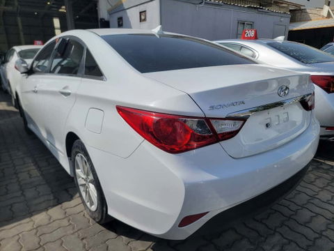 2014 HYUNDAI SONATA at Marhaba Auctions