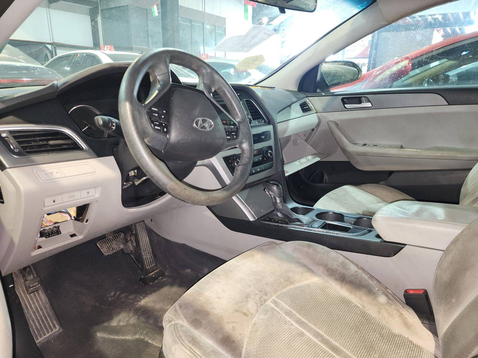 2015 HYUNDAI SONATA — 199758 Miles — Lot 69473185 — Souq - Marhaba Auctions Used Cars - Image 10