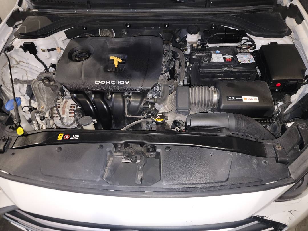 2018 HYUNDAI ELANTRA — 232520 KM — Lot U661121 — Main - Marhaba Auctions Used Cars - Image 12