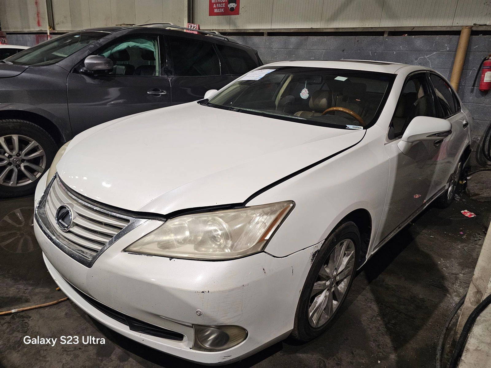 2011 LEXUS ES 350 — 196812 Miles — Lot B2470101 — Main - Marhaba Auctions Used Cars - Image 4