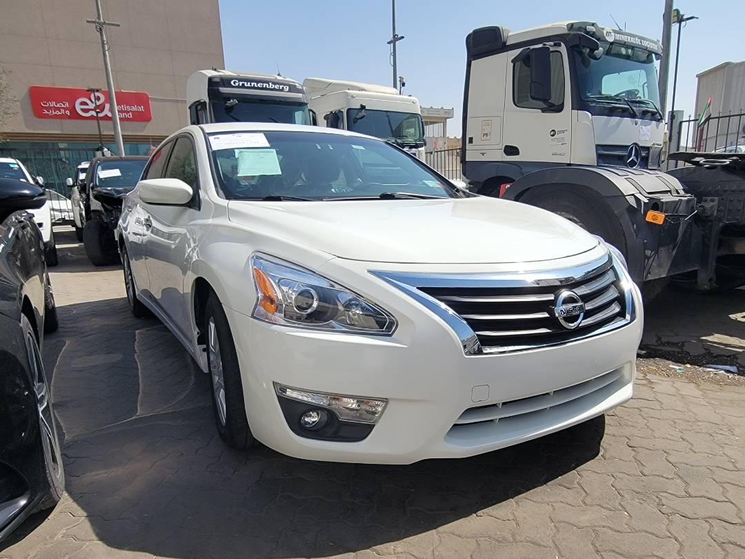 2015 NISSAN ALTIMA — 155447 Miles — Lot P2FN385944 — Main - Marhaba Auctions Used Cars - Image 4