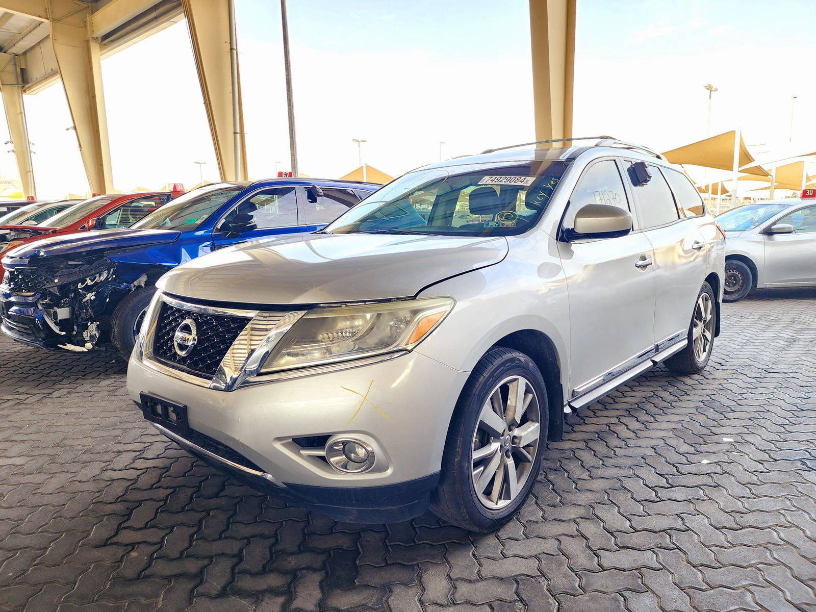 2015 NISSAN PATHFINDER — 171270 Miles — Lot M6FC651669 — Souq - Marhaba Auctions Used Cars - Image 5