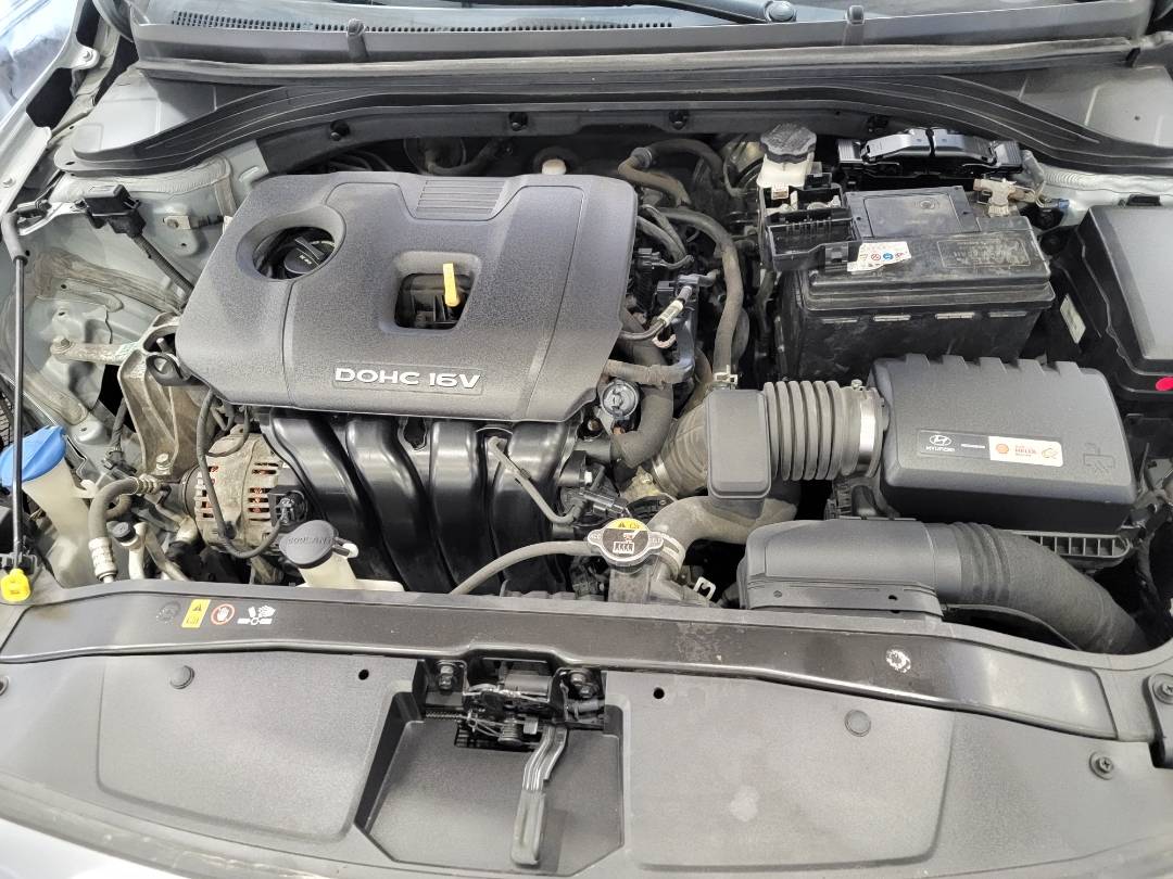 2017 HYUNDAI ELANTRA — 215476 Miles — Lot HH192140 — Main - Marhaba Auctions Used Cars - Image 10