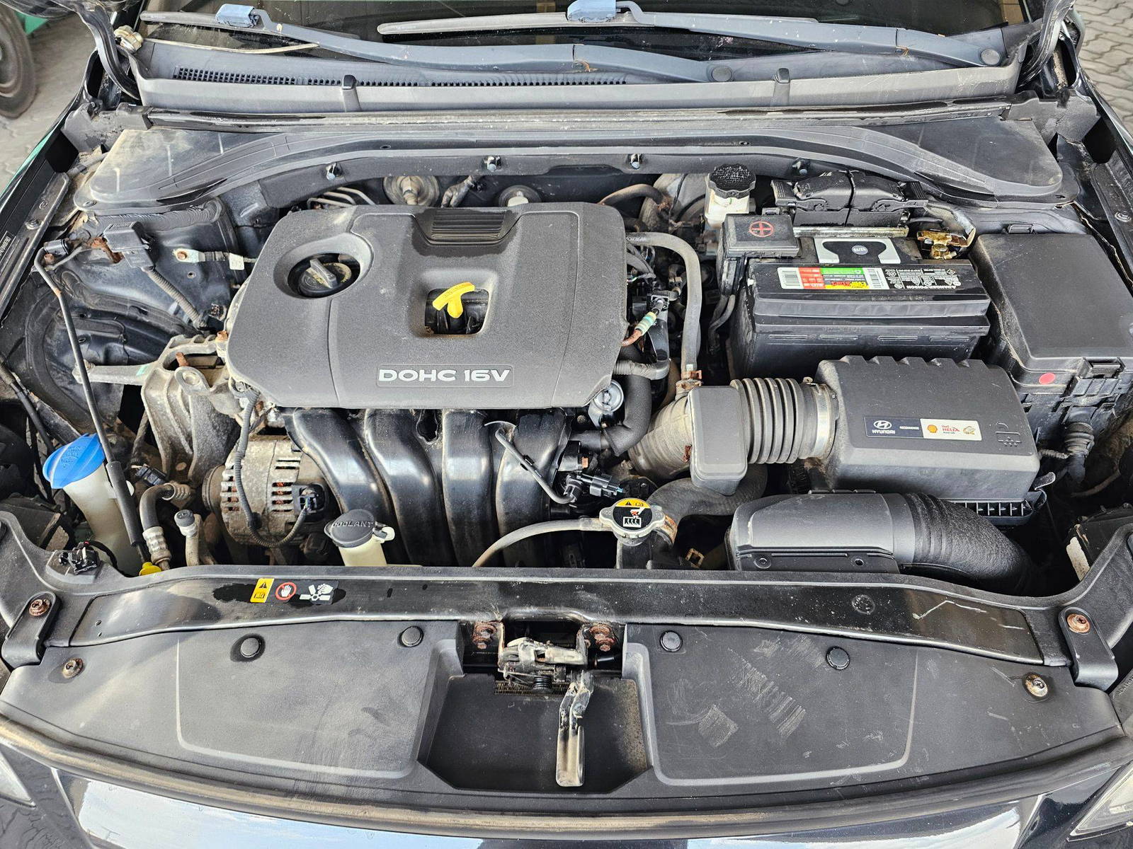 HYUNDAI ELANTRA 2017 - Marhaba Auction Used Cars - Image 9