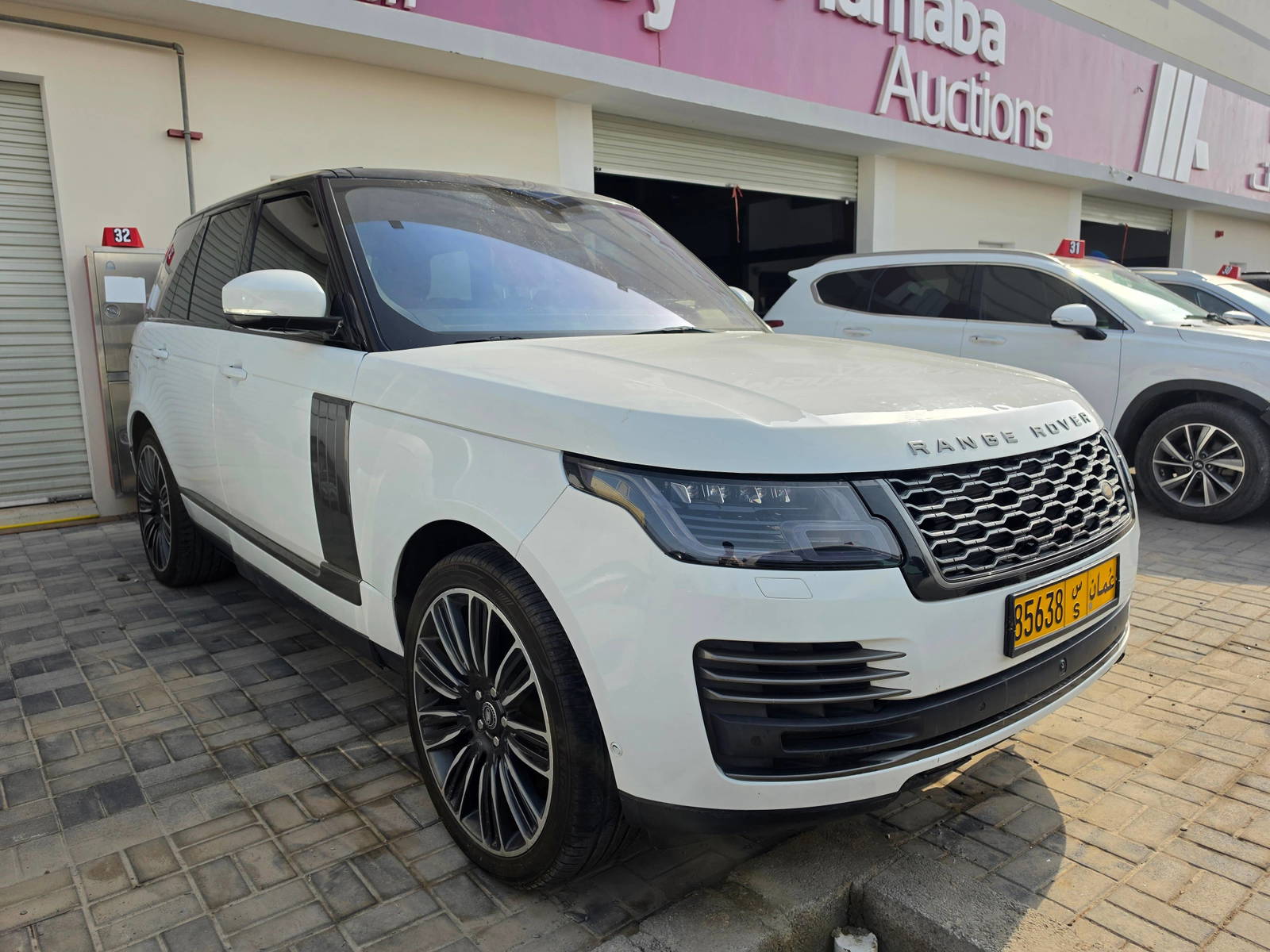 2016 LAND ROVER RANGE ROVER — 85189 Miles — Lot GA263624 - Marhaba Auctions Used Cars - Image 3