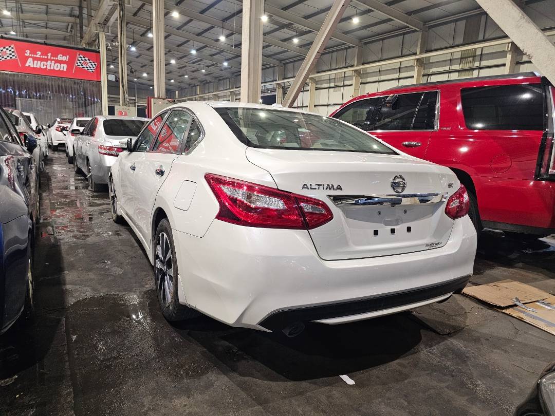 2016 NISSAN ALTIMA — 140489 Miles — Lot 65622745 — Main - Marhaba Auctions Used Cars - Image 5