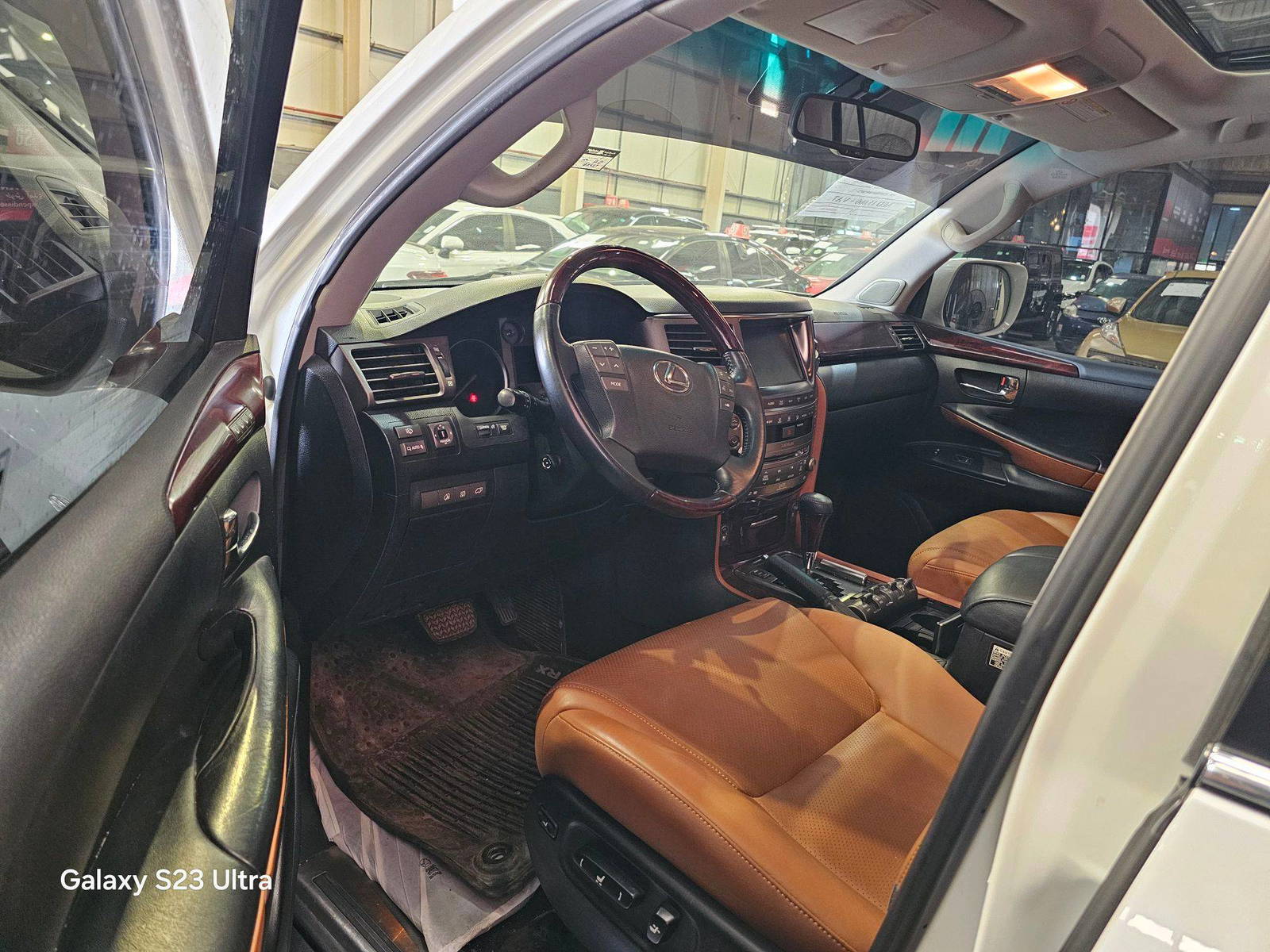 LEXUS LX 570 2011 - Marhaba Auction Used Cars - Image 14