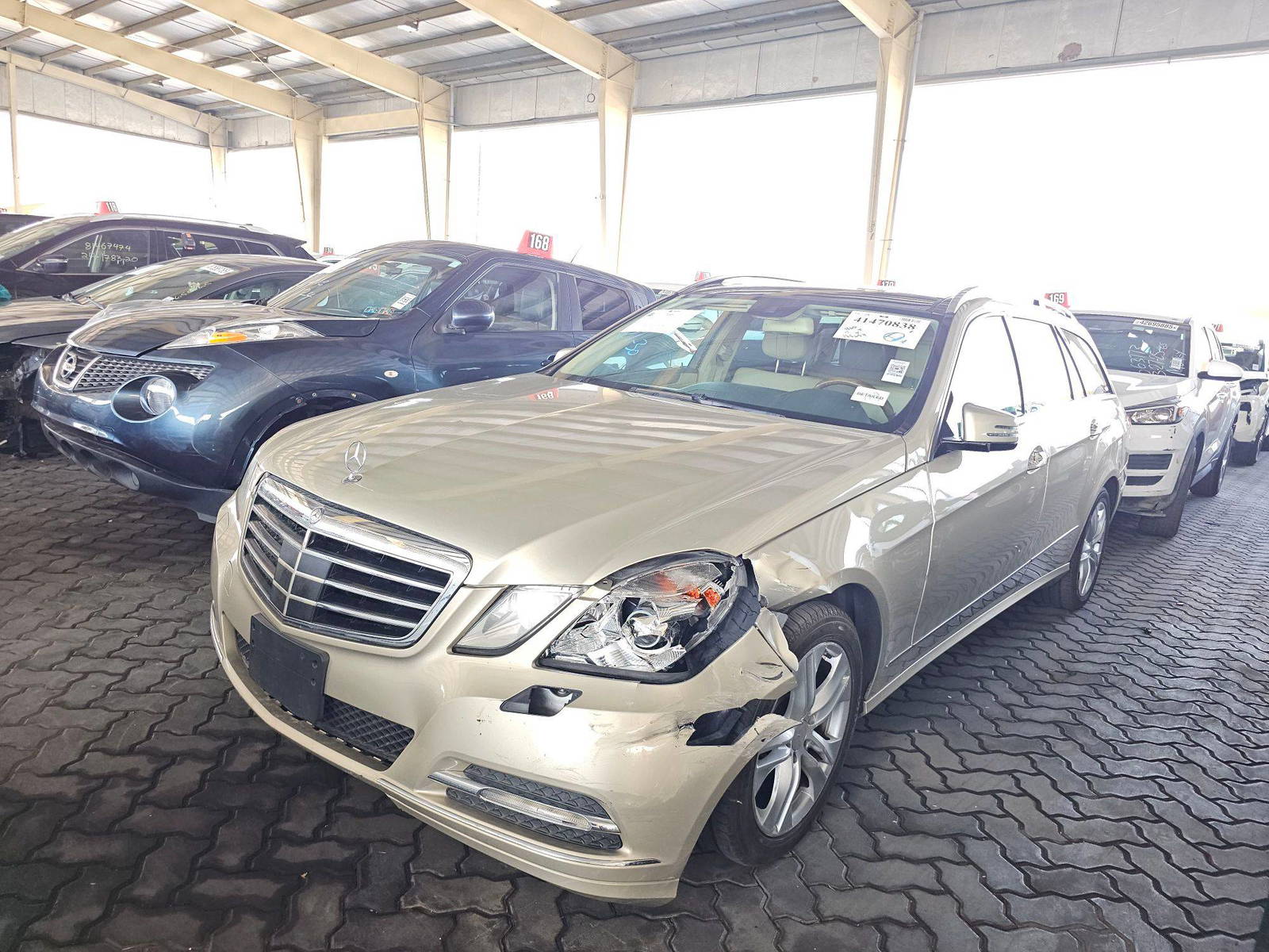 2011 MERCEDES BENZ E 350 — 185657 Miles — Lot 41470838 — Ind. 12 - Marhaba Auctions Used Cars - Image 5