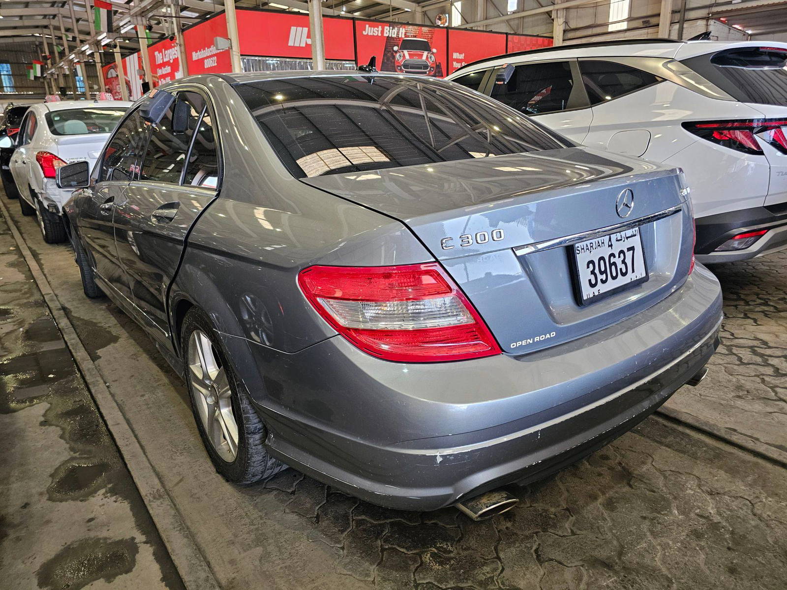 2010 MERCEDES BENZ C300 — 255888 Miles — Lot AF366801 — Main - Marhaba Auctions Used Cars - Image 4