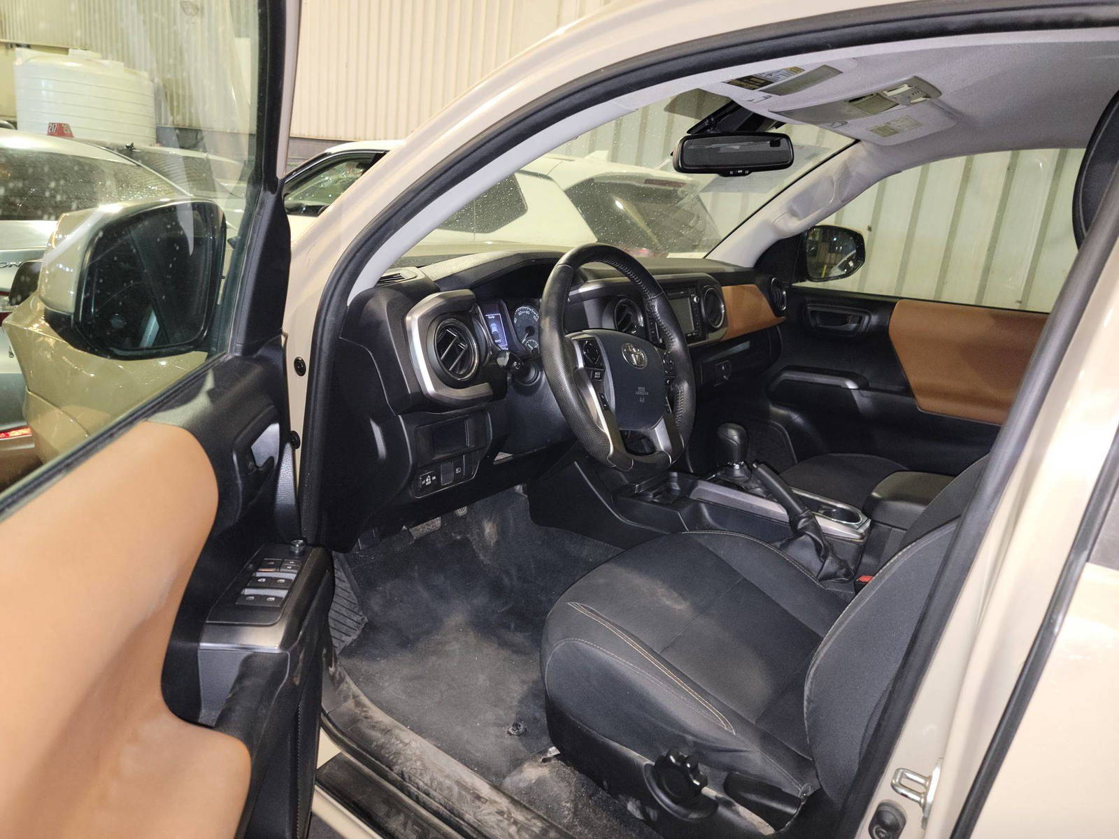 TOYOTA TACOMA 2019 - Marhaba Auction Used Cars - Image 10