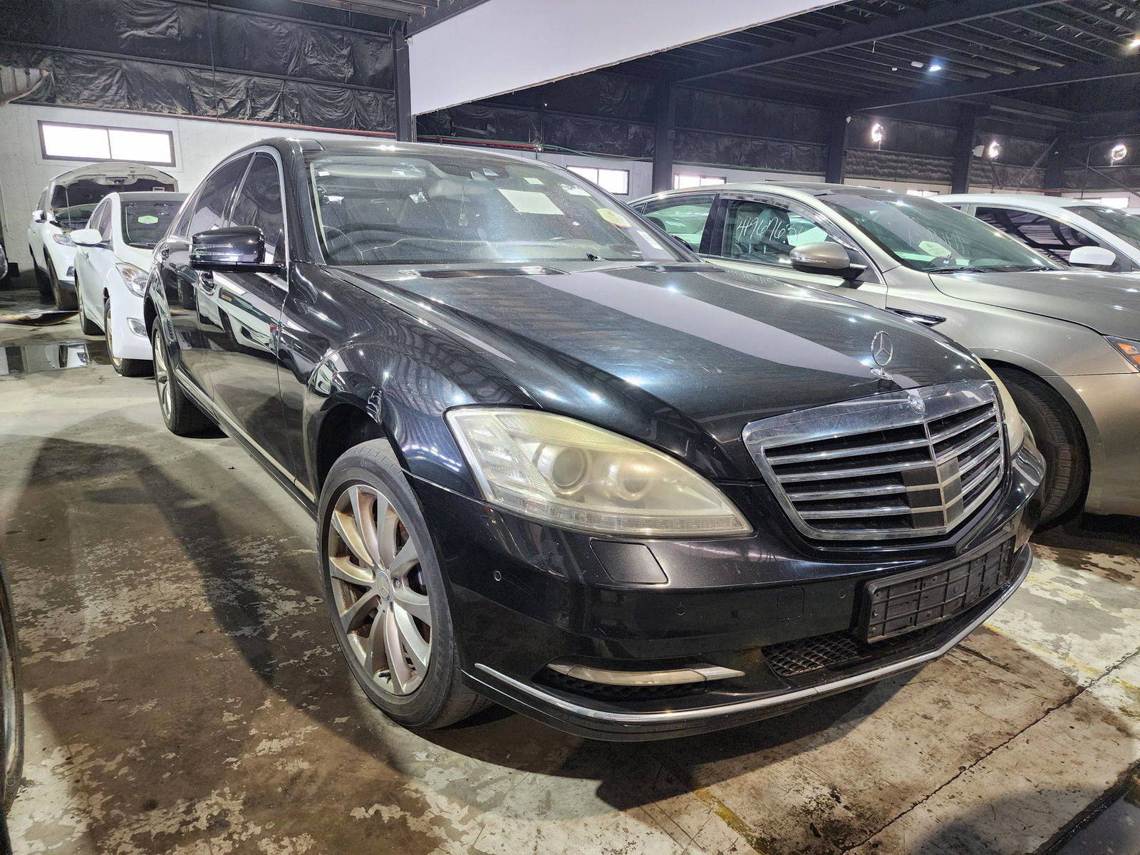 2010 MERCEDES BENZ S 500 — 265572 KM — Lot 290412 — Souq - Marhaba Auctions Used Cars - Image 5