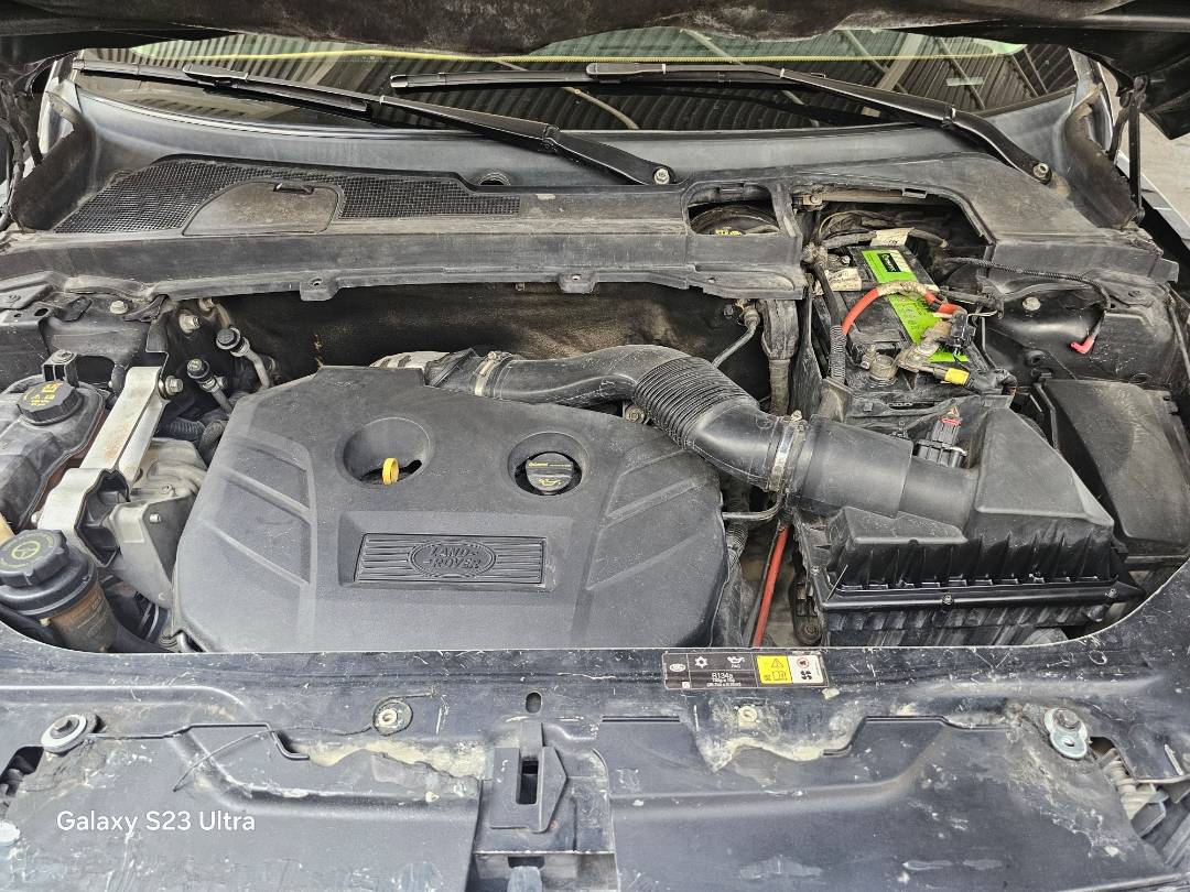 2014 LAND ROVER LR2 — 175563 KM — Lot H396465 — Main - Marhaba Auctions Used Cars - Image 12