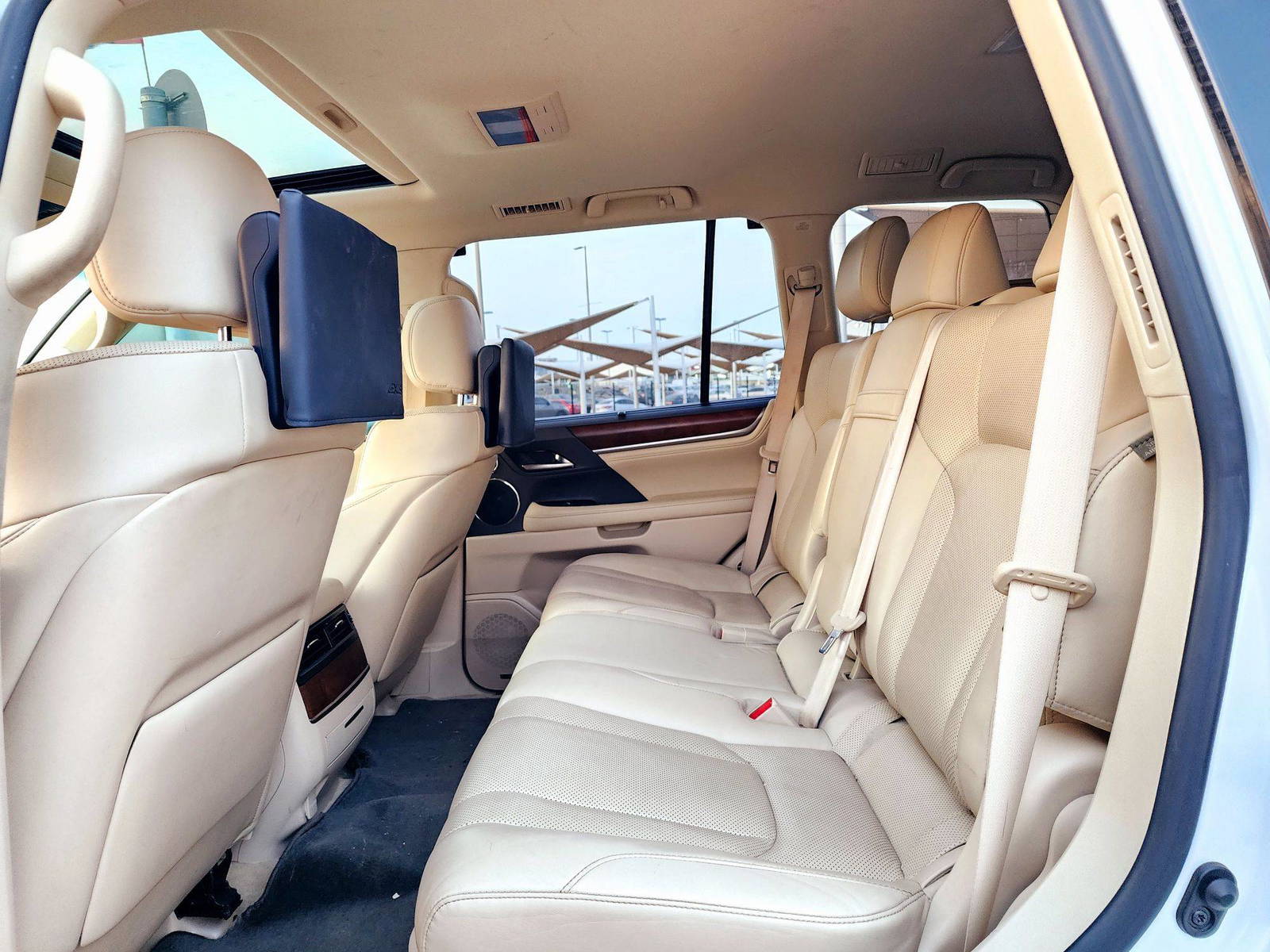 2018 LEXUS LX 570 — 121496 Miles — Lot J4262959 — Souq - Marhaba Auctions Used Cars - Image 6