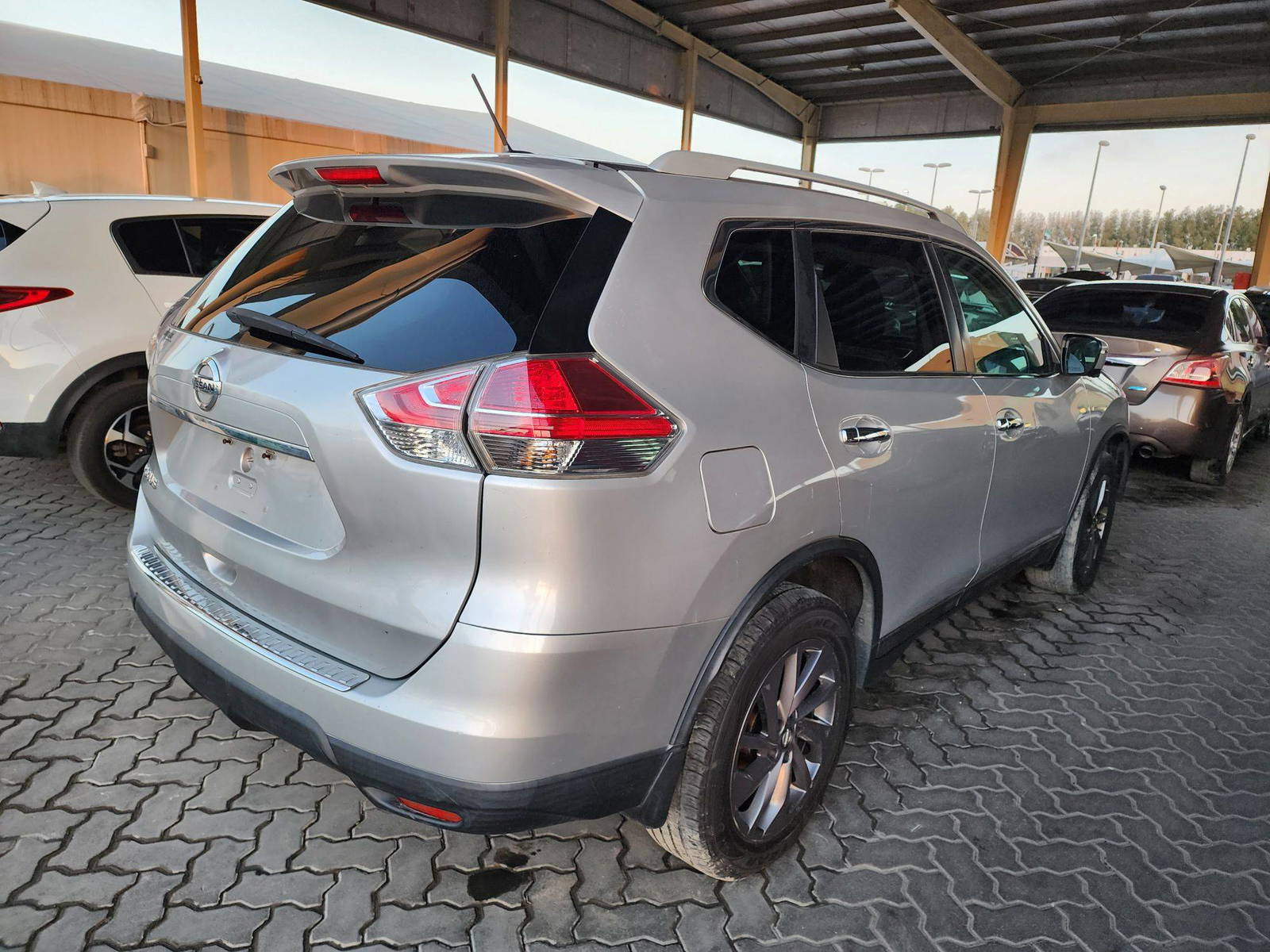 2016 NISSAN ROGUE — 170501 Miles — Lot 37771691 - Marhaba Auctions Used Cars - Image 3