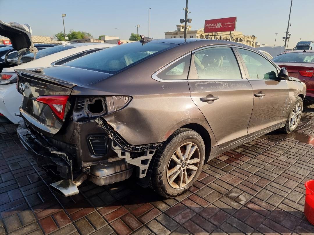 2017 HYUNDAI SONATA — 156289 Miles — Lot 2154187 — Ind. 12 - Marhaba Auctions Used Cars - Image 4