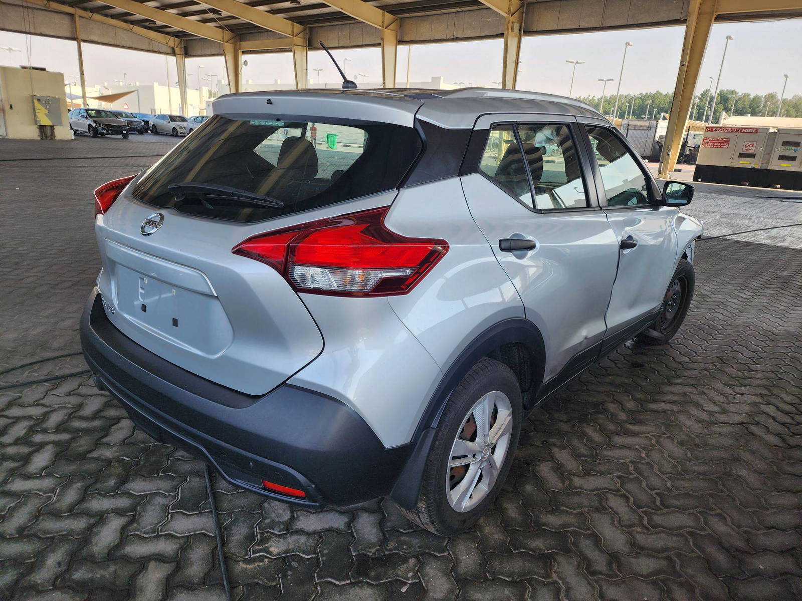 2018 NISSAN KICKS — 91750 Miles — Lot 37950259 - Marhaba Auctions Used Cars - Image 4