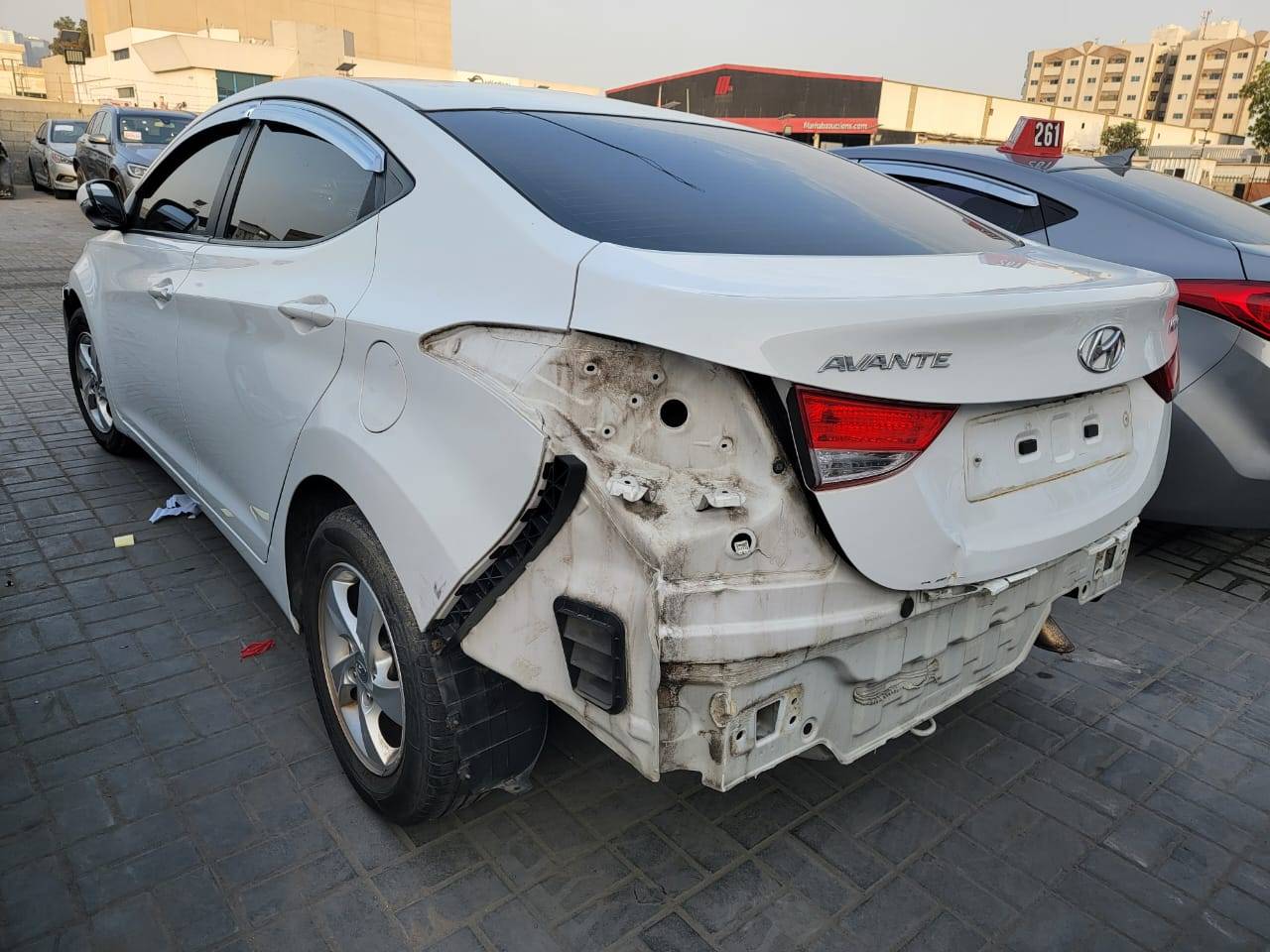 2011 HYUNDAI AVANTE — 129737 KM — Lot BU140803 — Main - Marhaba Auctions Used Cars - Image 6