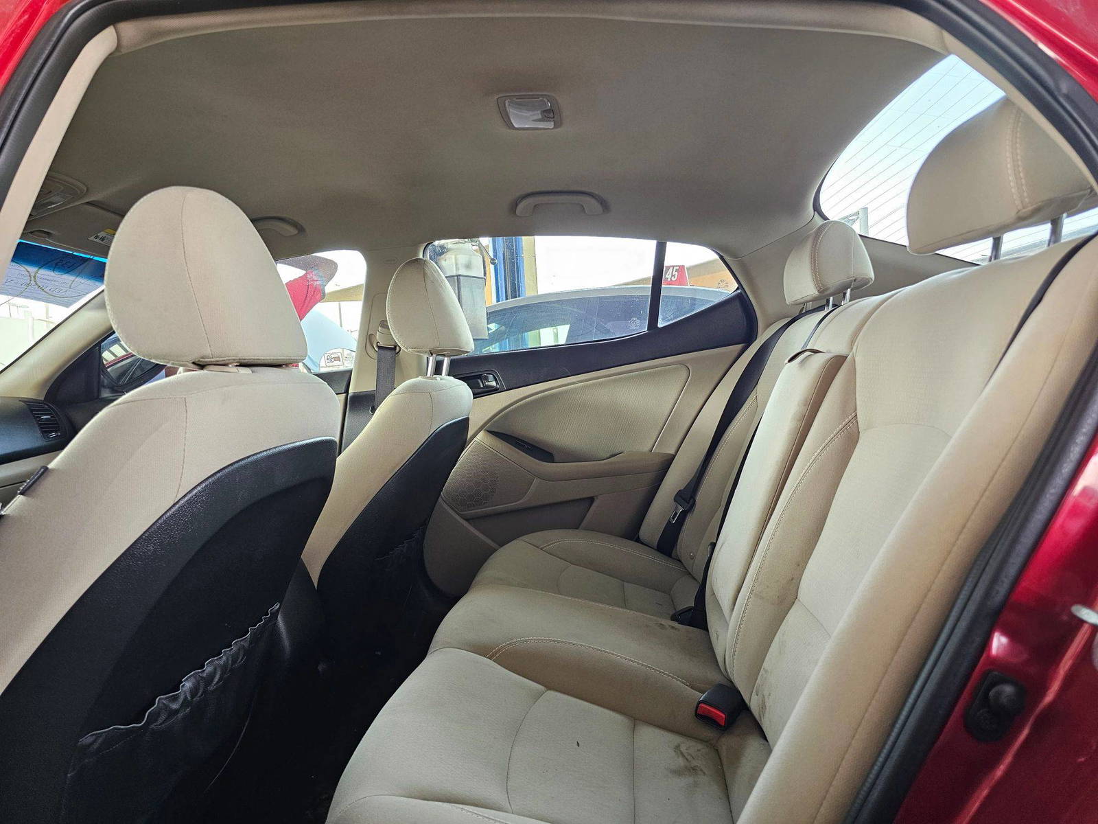 2015 KIA OPTIMA — 144599 Miles — Lot 77FG422411 — Souq - Marhaba Auctions Used Cars - Image 6