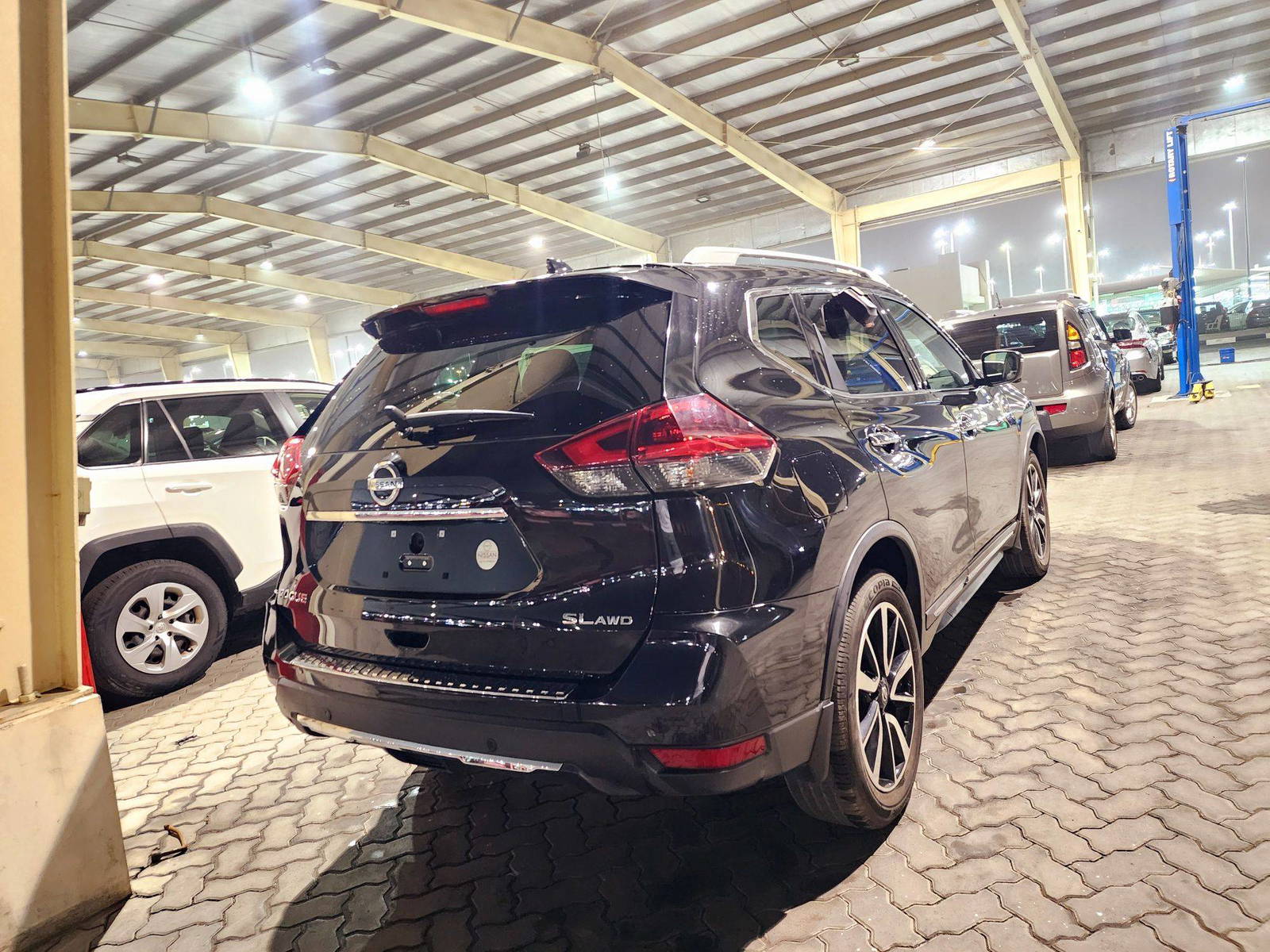 2019 NISSAN ROGUE — 82764 Miles — Lot 6KC745460 — Souq - Marhaba Auctions Used Cars - Image 4