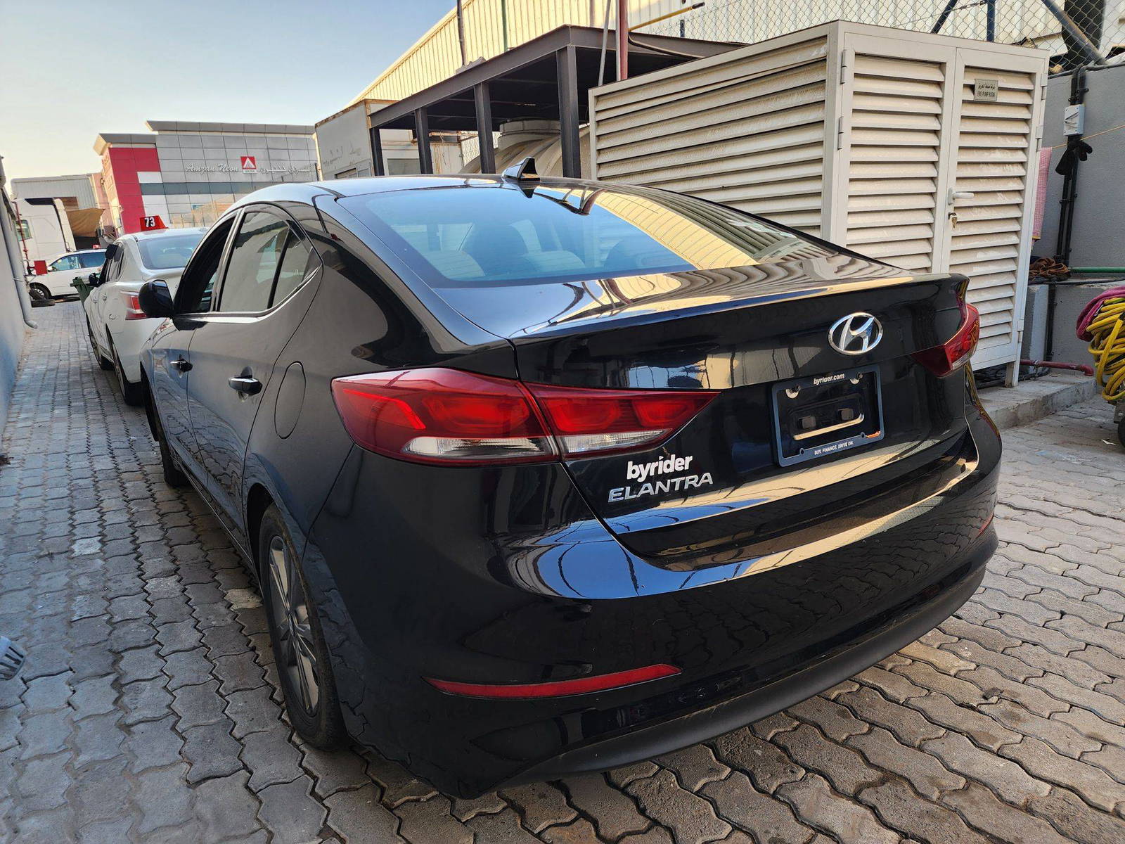 2017 HYUNDAI ELANTRA — 133466 Miles — Lot 868786 — Al Quoz - Marhaba Auctions Used Cars - Image 3