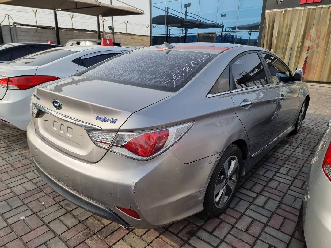 HYUNDAI SONATA 2012 - Marhaba Auction Used Cars - Image 4