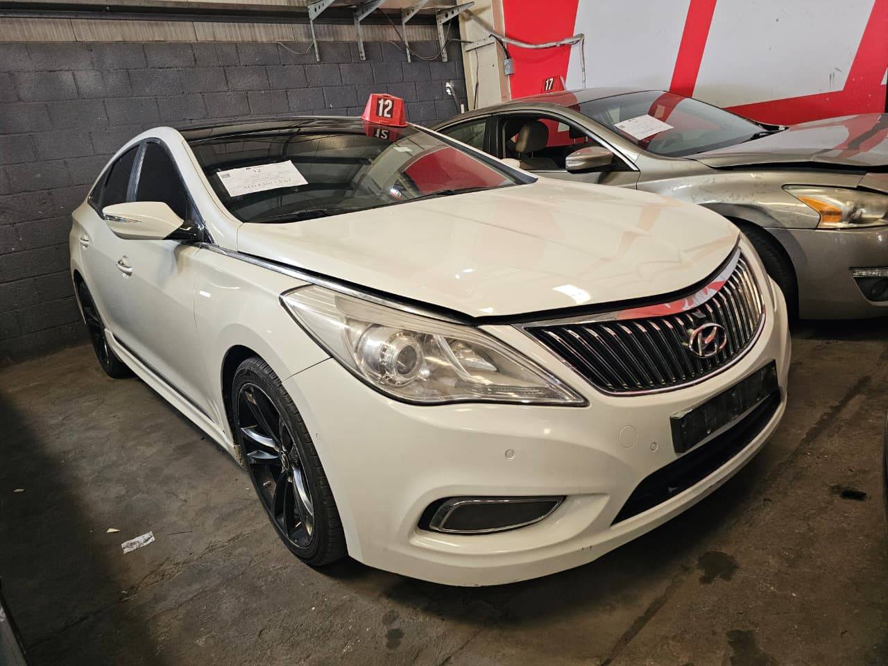 HYUNDAI GRANDEUR 2012 vehicle photo