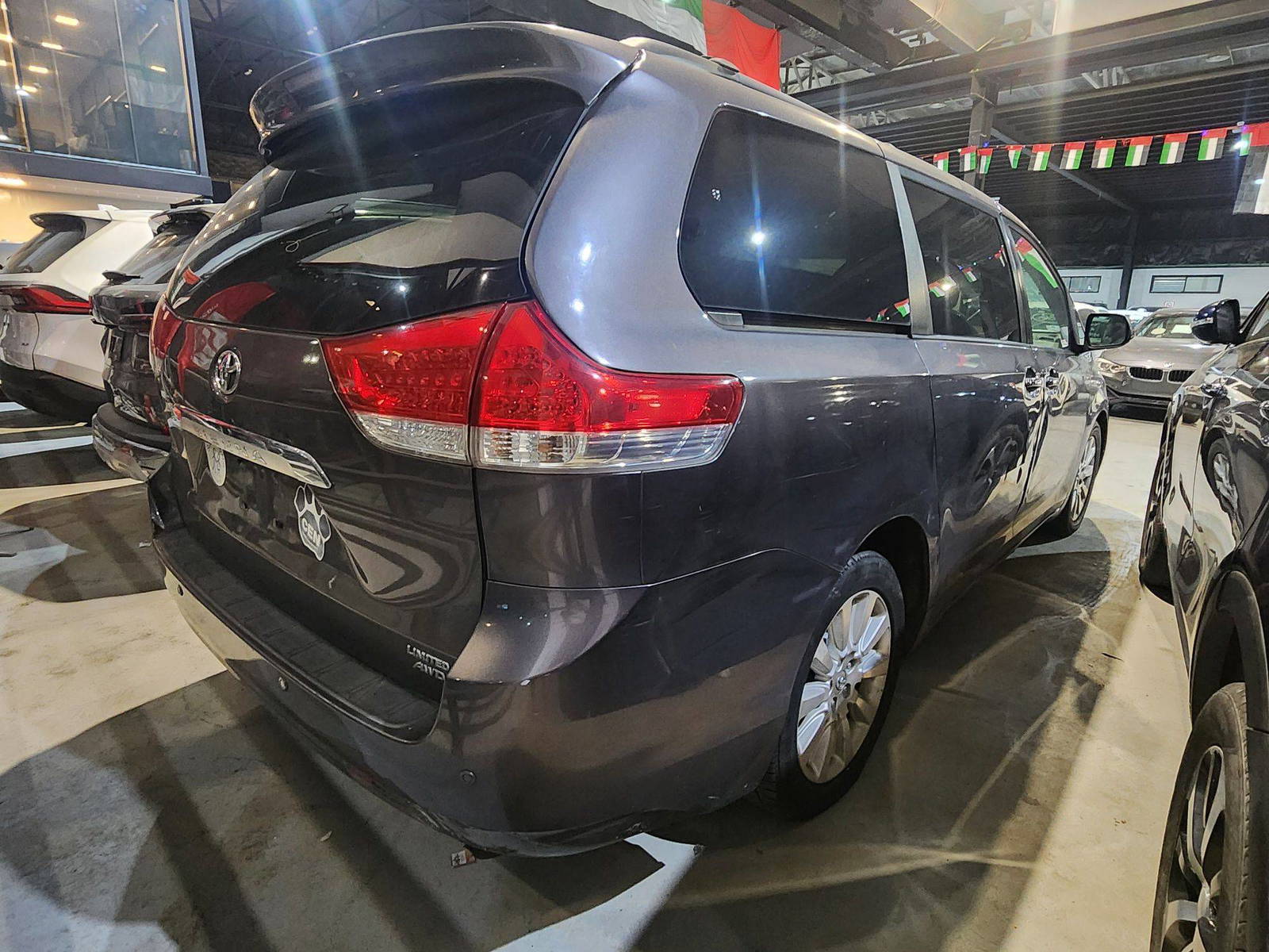 TOYOTA SIENNA 2011 - Marhaba Auction Used Cars - Image 5