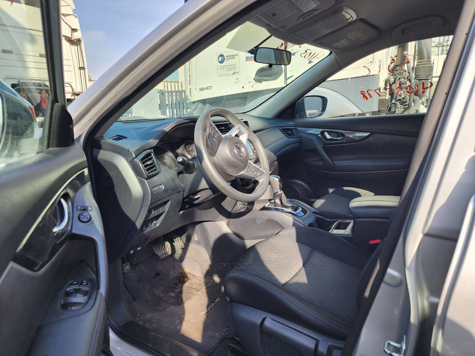 2017 NISSAN ROGUE — 111018 Miles — Lot 41035778 — Souq - Marhaba Auctions Used Cars - Image 9
