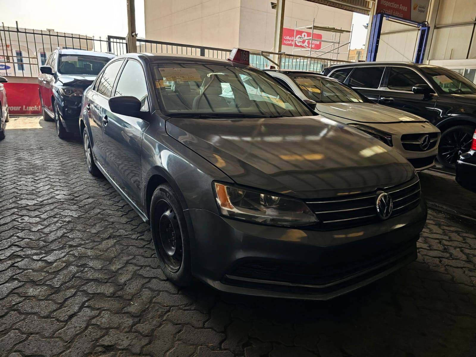 VOLKSWAGEN Jetta 2015 view 2