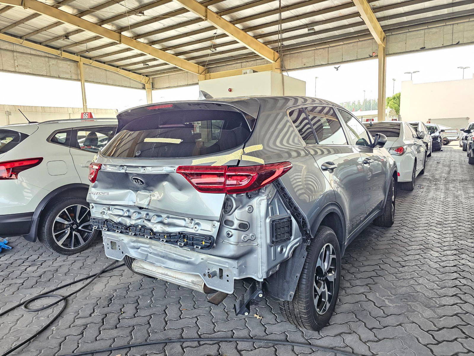 2020 KIA SPORTAGE — 104564 Miles — Lot 44717675 — Souq - Marhaba Auctions Used Cars - Image 4