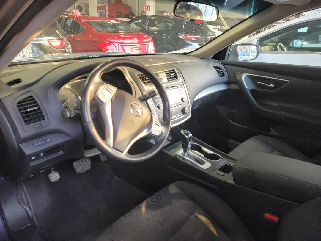 2016 NISSAN ALTIMA — 242966 KM — Lot AP6GN317132 — Main - Marhaba Auctions Used Cars - Image 7