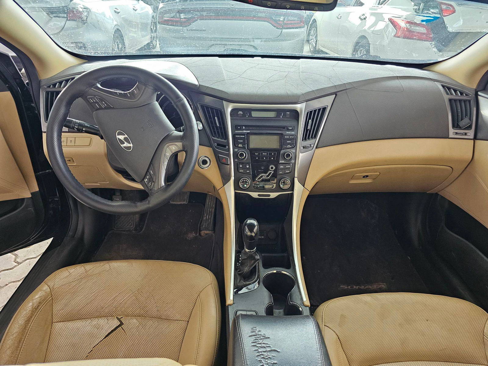 2012 HYUNDAI SONATA — 212263 Miles — Lot A056663 — Souq - Marhaba Auctions Used Cars - Image 7