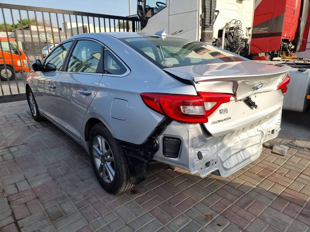 2016 HYUNDAI SONATA — 137746 Miles — Lot 125487 — Ind. 12 - Marhaba Auctions Used Cars - Image 5