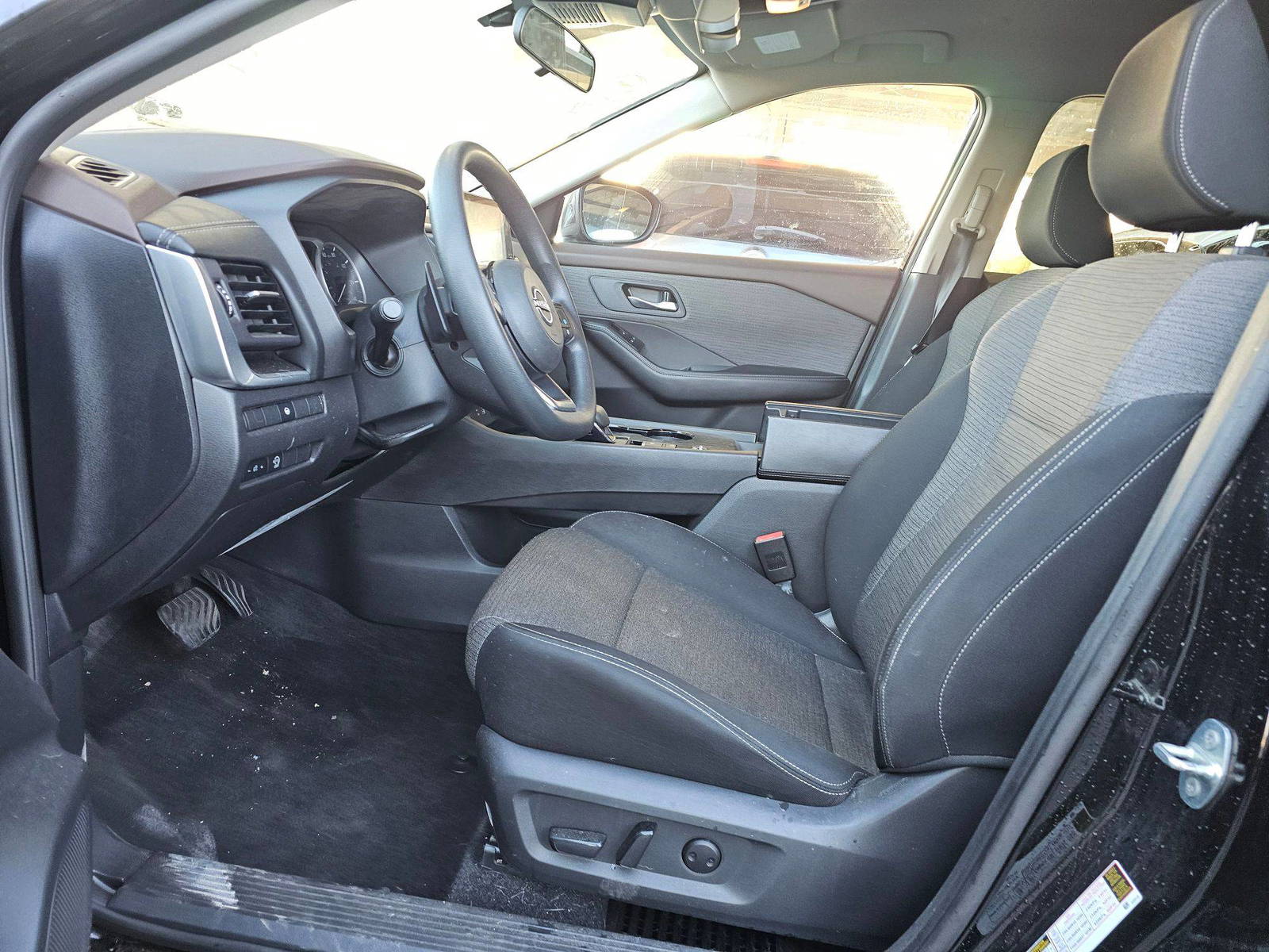 NISSAN ROGUE 2023 - Marhaba Auction Used Cars - Image 8