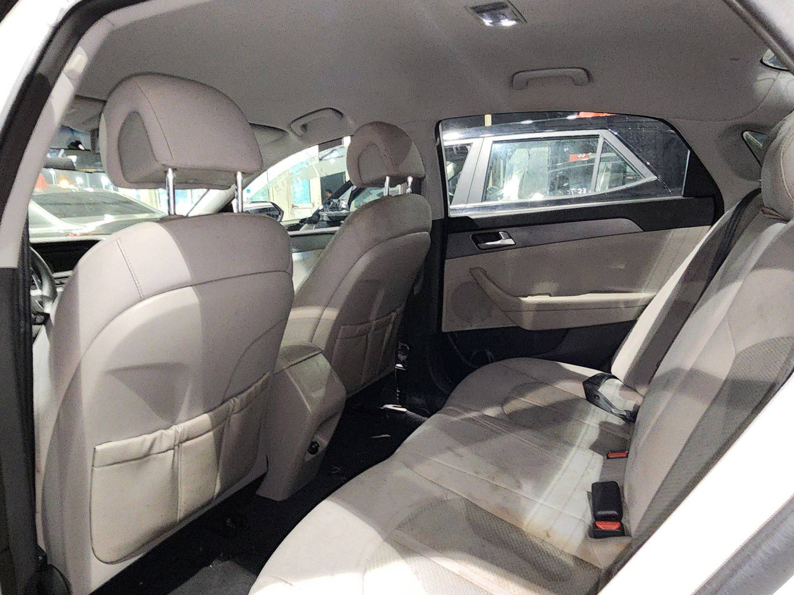 2015 HYUNDAI SONATA — 115208 Miles — Lot 9373 — Souq - Marhaba Auctions Used Cars - Image 6
