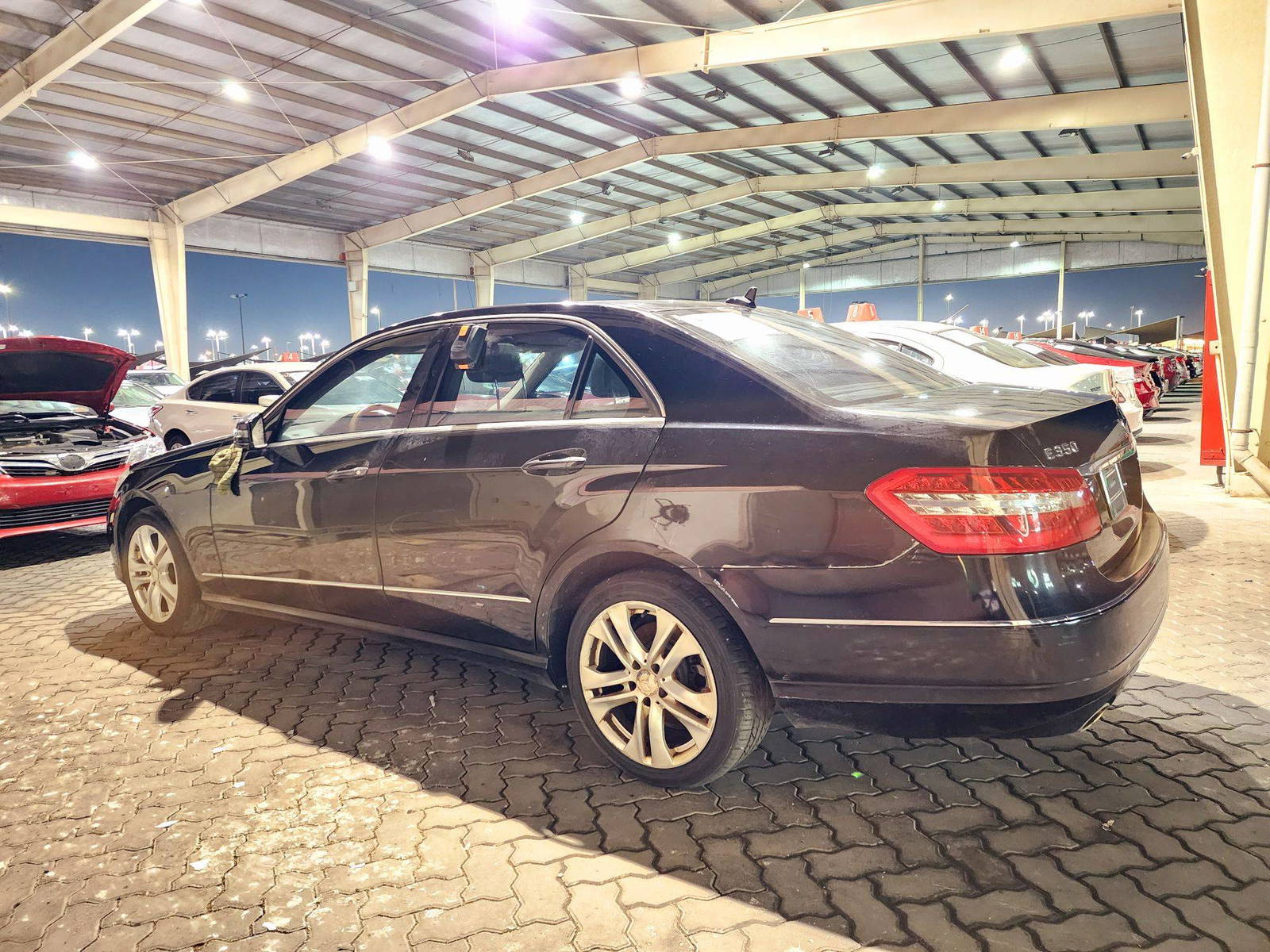 2011 MERCEDES BENZ E 350 — 206145 Miles — Lot 62120464 — Souq - Marhaba Auctions Used Cars - Image 3