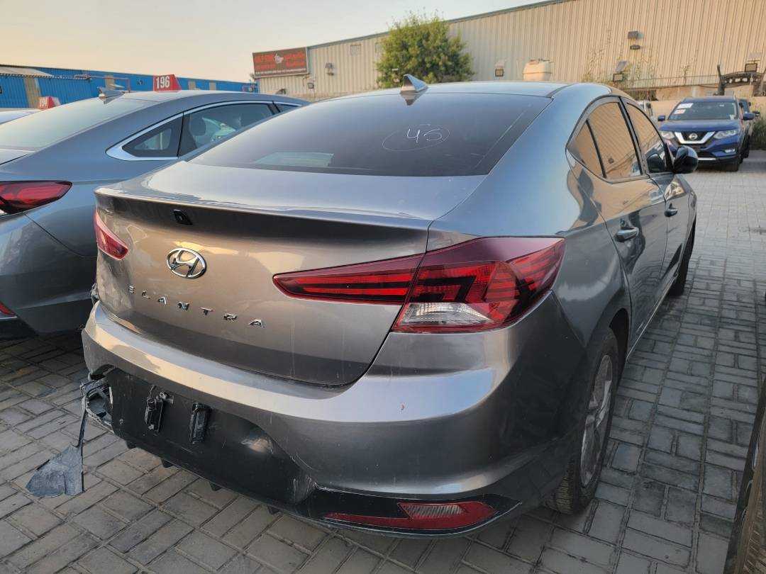2019 HYUNDAI ELANTRA — 161970 Miles — Lot KH410301 — Main - Marhaba Auctions Used Cars - Image 4