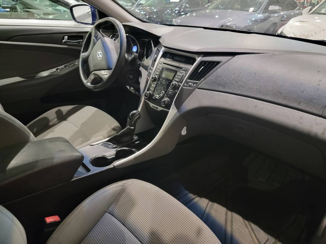 2011 HYUNDAI SONATA — 186521 Miles — Lot H308121 - Marhaba Auctions Used Cars - Image 8