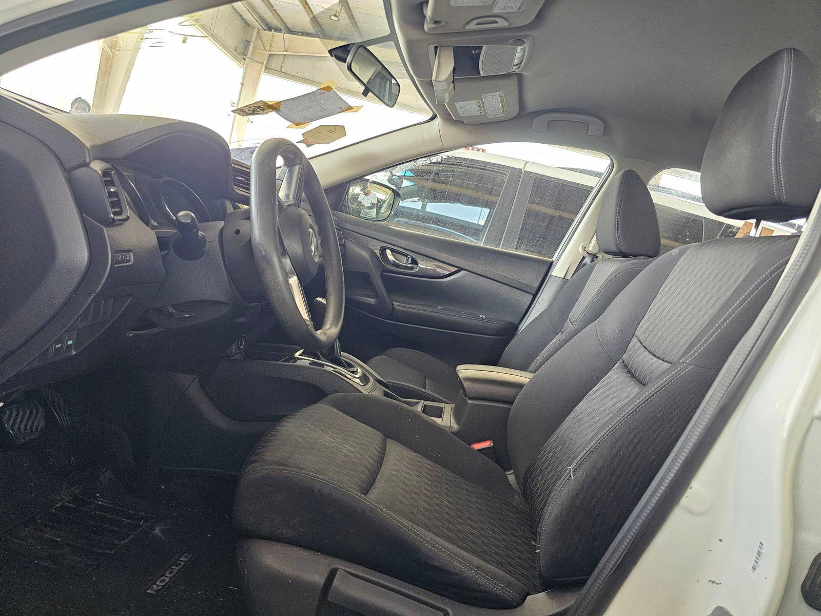 NISSAN ROGUE 2017 - Marhaba Auction Used Cars - Image 8