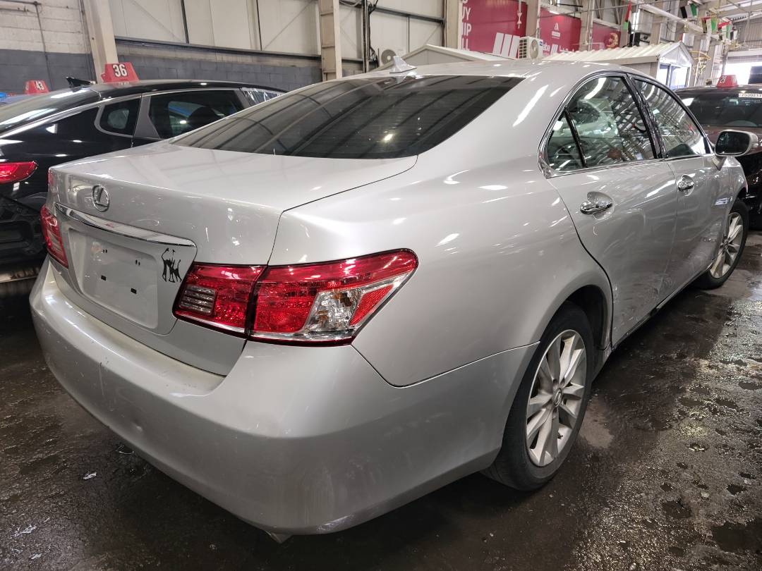 2010 LEXUS ES 350 — 177643 Miles — Lot 408308 - Marhaba Auctions Used Cars - Image 3