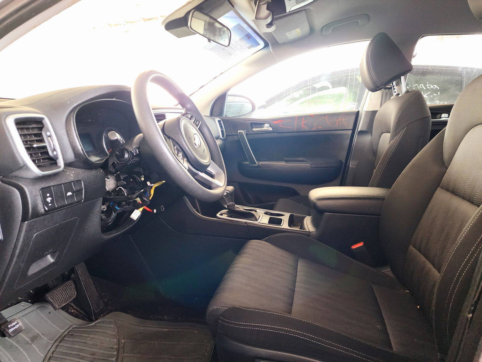 2021 KIA SPORTAGE — 62934 Miles — Lot 61751434 — Souq - Marhaba Auctions Used Cars - Image 8