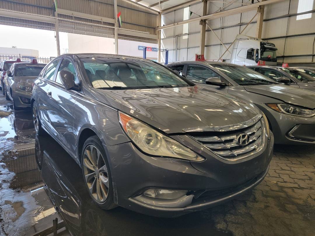 2011 HYUNDAI SONATA — 211524 Miles — Lot 1BH238062 — Main - Marhaba Auctions Used Cars - Image 4