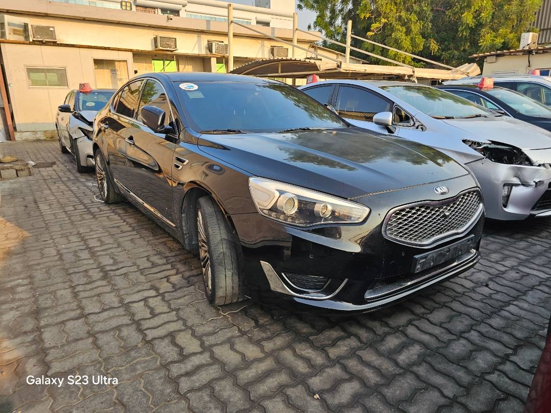2016 KIA K7 — 89897 KM — Lot 214964 — Main - Marhaba Auctions Used Cars - Image 5