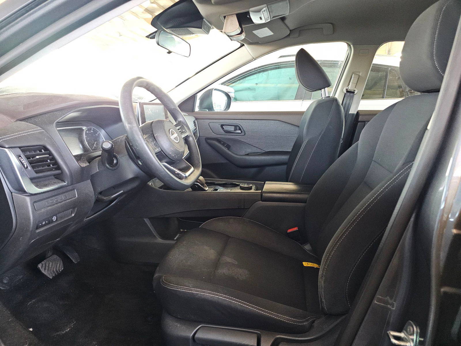 NISSAN ROGUE 2023 - Marhaba Auction Used Cars - Image 7