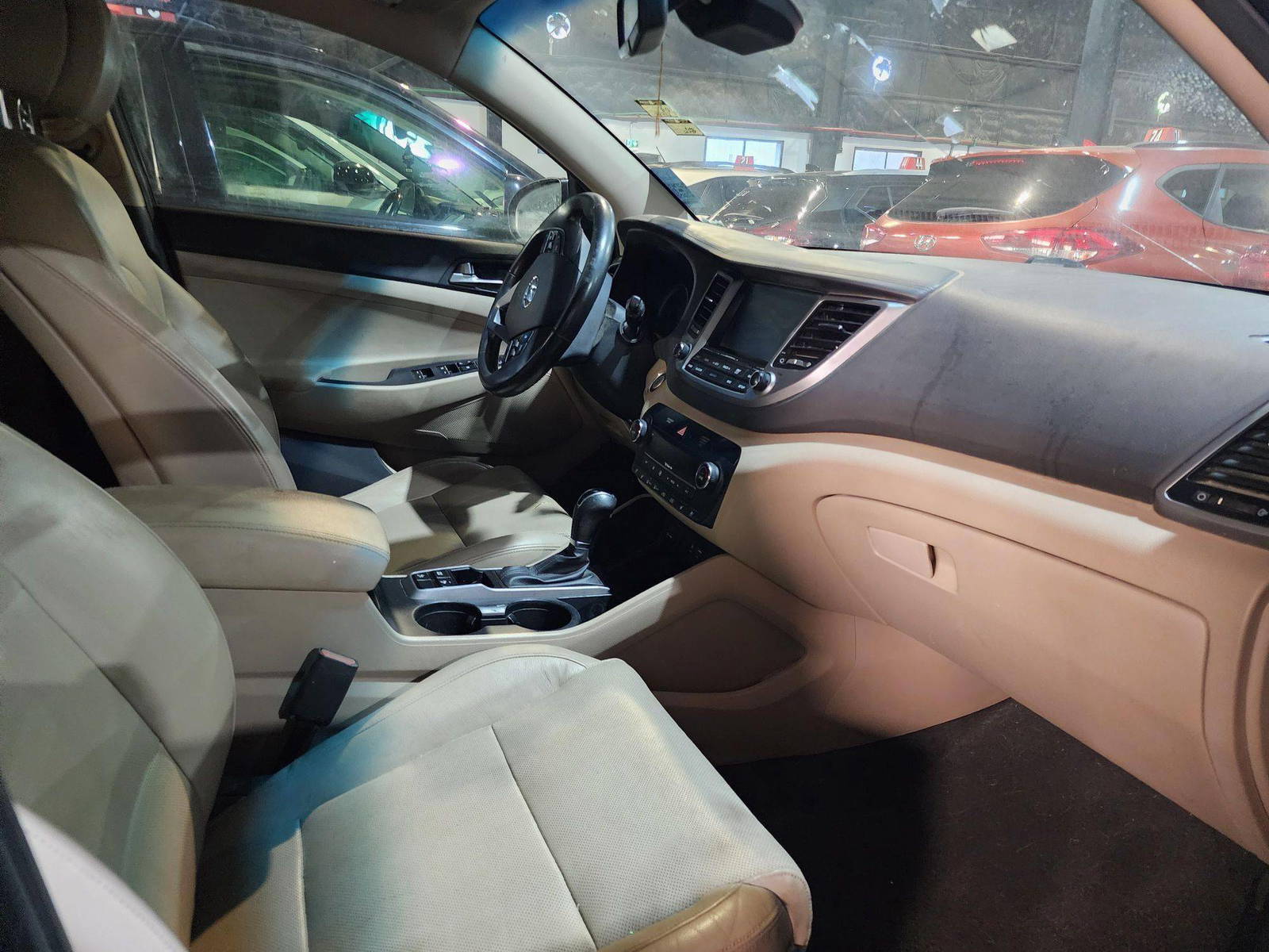 2016 HYUNDAI TUCSON — 98763 Miles — Lot 38844197 — Souq - Marhaba Auctions Used Cars - Image 7