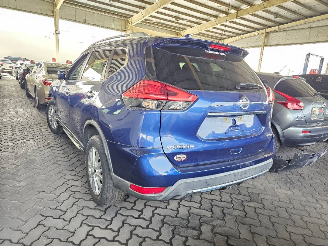 NISSAN ROGUE