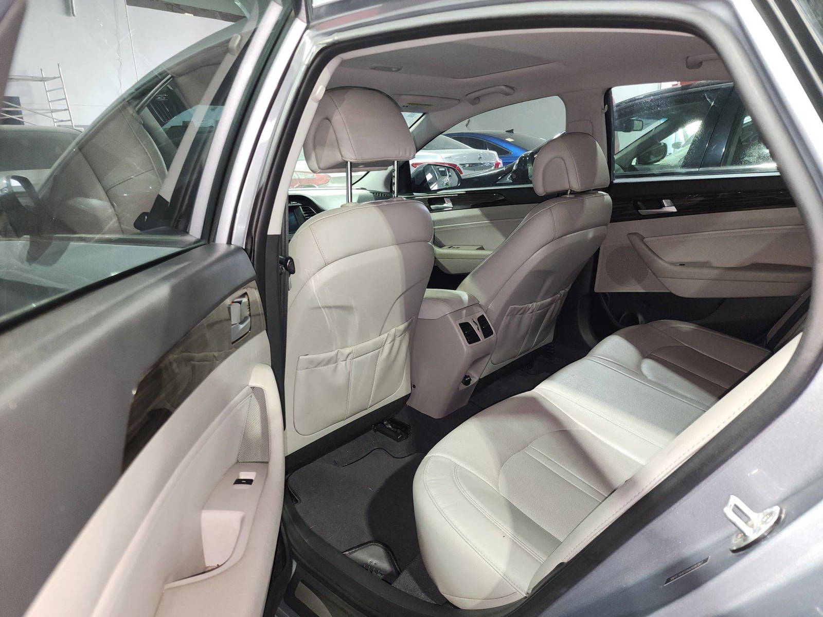 2017 HYUNDAI SONATA — 140730 Miles — Lot 241355 — Al Quoz - Marhaba Auctions Used Cars - Image 7