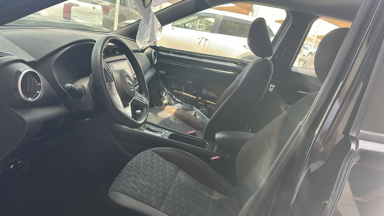 2023 NISSAN KICKS — sold — 31670 Miles — Lot 0PL507170 — Souq - Marhaba Auctions Used Cars - Image 7