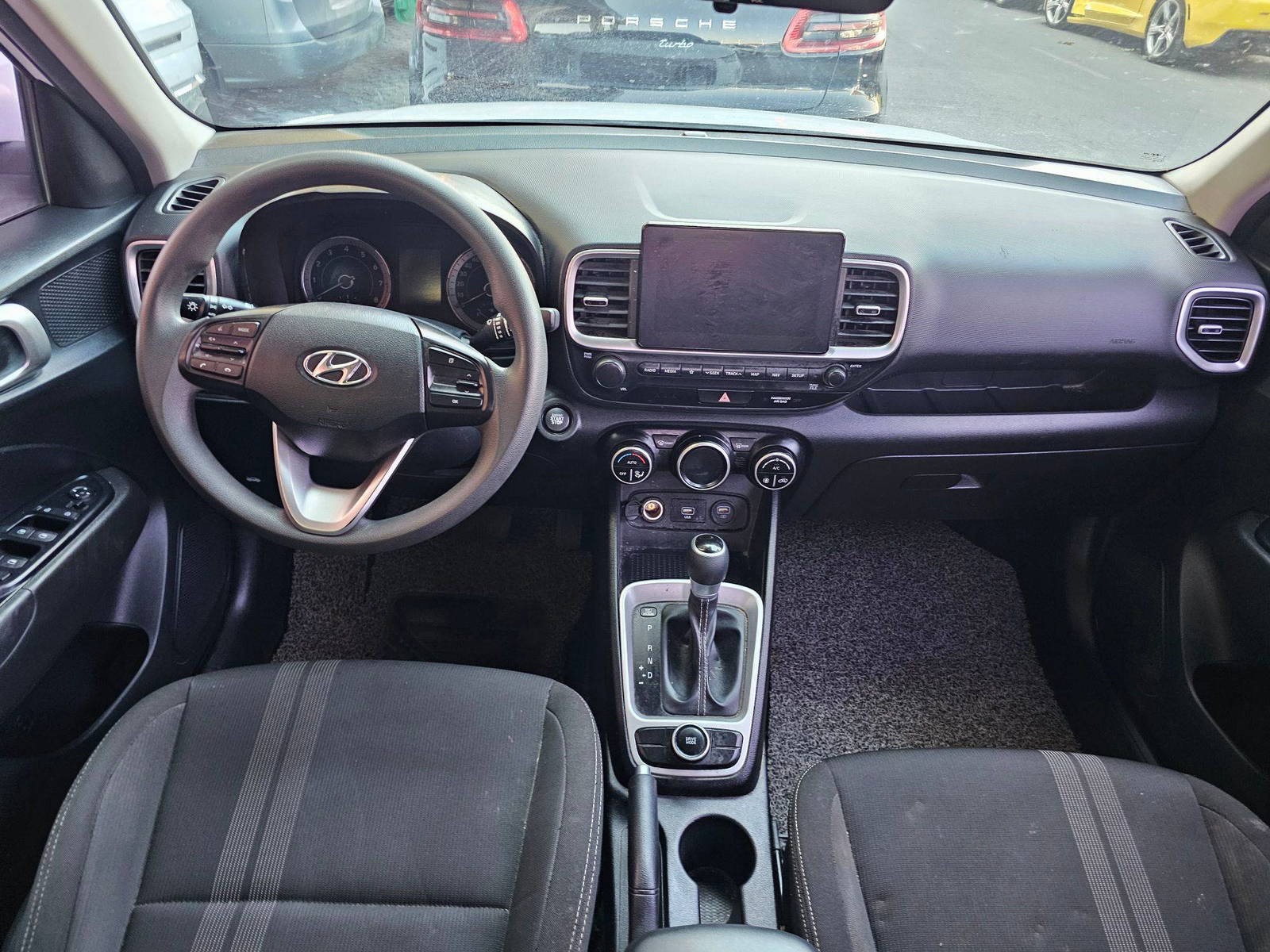 HYUNDAI VENUE SEL 2020 - Marhaba Auction Used Cars - Image 7